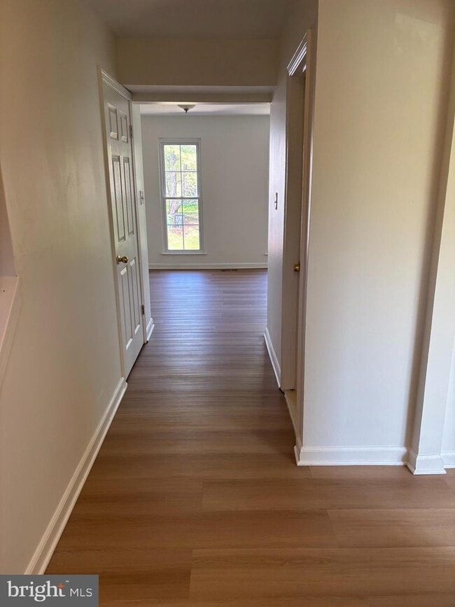 Photo - 2900 Madeira Ct