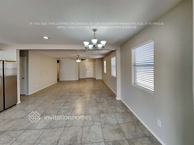 Photo - 2114 E Caspian Way