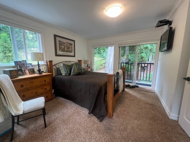 Photo - 26450 Ferguson Av