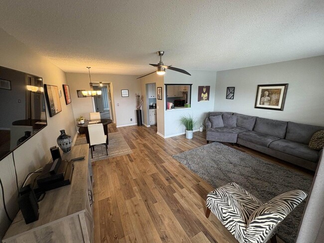 Photo - 34 Preston Way