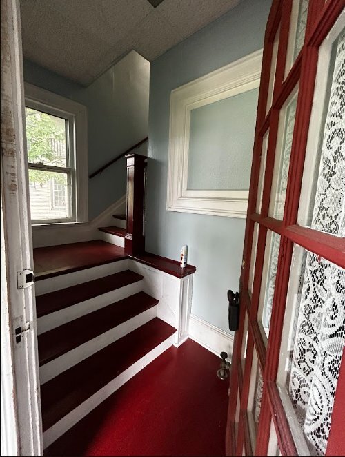 Photo - 1638 Sanderson Ave