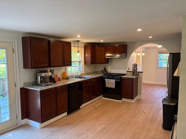 Photo - 22 Hobbs Rd
