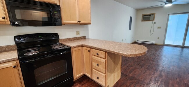 Photo - 1465 Green Bay St Unit N/A
