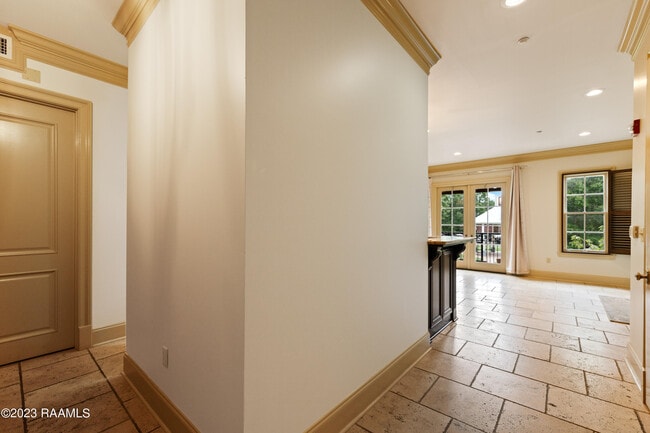 605 Silverstone Rd