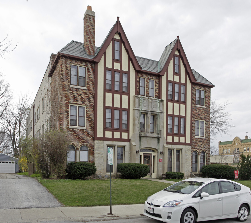 Marion Manor - Marion Manor Apartments