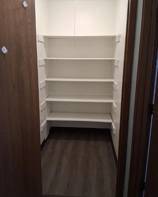 Building Photo - 505 E 4th St