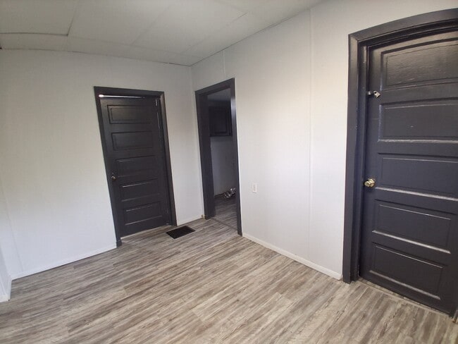 Photo - 2602 E Main St