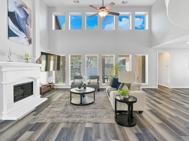 Photo - 27703 Lodgemist Ct