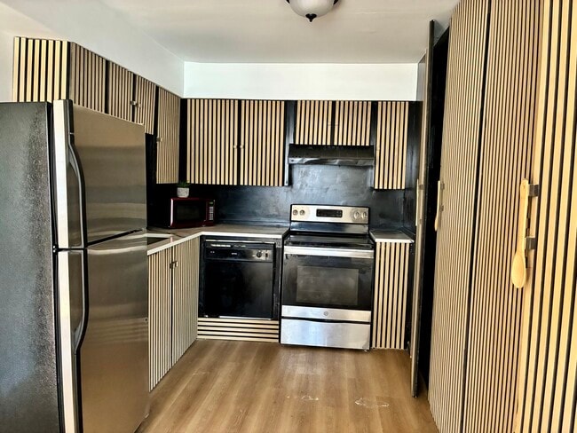 Photo - 17963 Amherst Ct