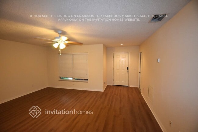 Photo - 607 Cape Cod Cir