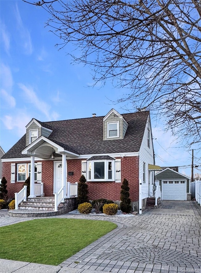 Photo - 741 Salem Rd