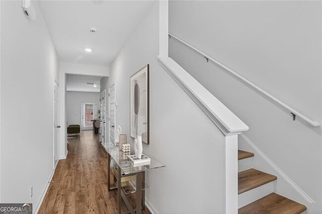 Photo - 170 Piedmont Ave SE