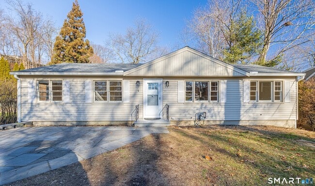 Building Photo - 55 Glendale Rd