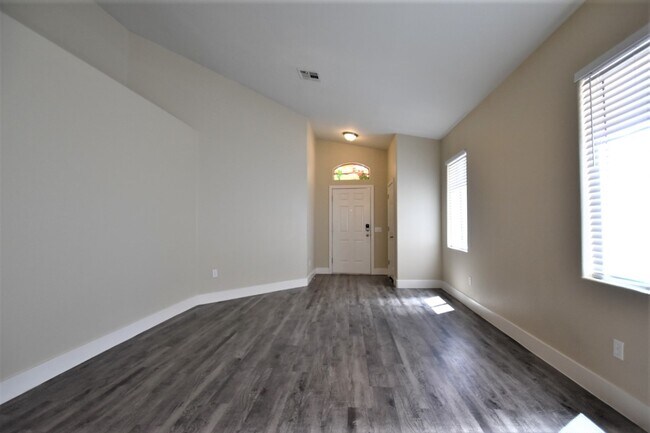 Photo - 8008 Nestled Vista Ave