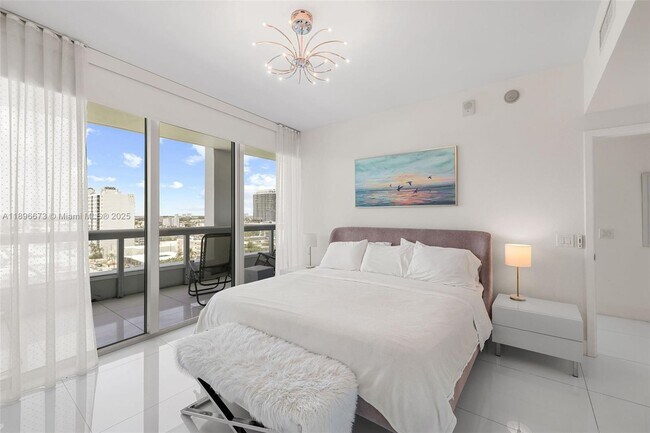 Photo - 6899 Collins Ave Unidad 1003