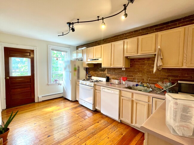 Photo - 6 Mead St Unit 2A