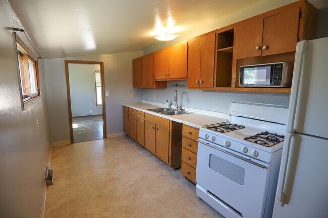 Photo - 2 Bed 1 Bath