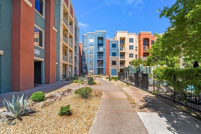 Photo - 38 E Serene Ave Unidad #221