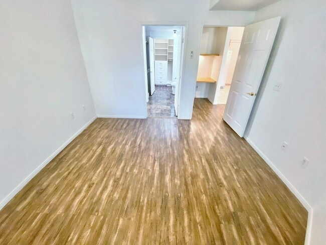 Photo - BEAUTIFUL CONDO NEAR LONE MOUNTAIN WITH CUSTOM WALK-IN CLOSET