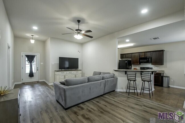 16228 Old Samuel Dr