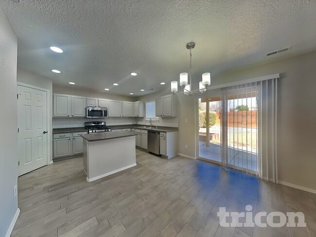 Photo - 10220 Nacimiento St NW