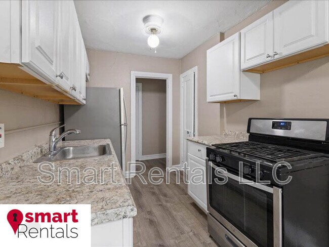 Photo - 807 Clara Ave