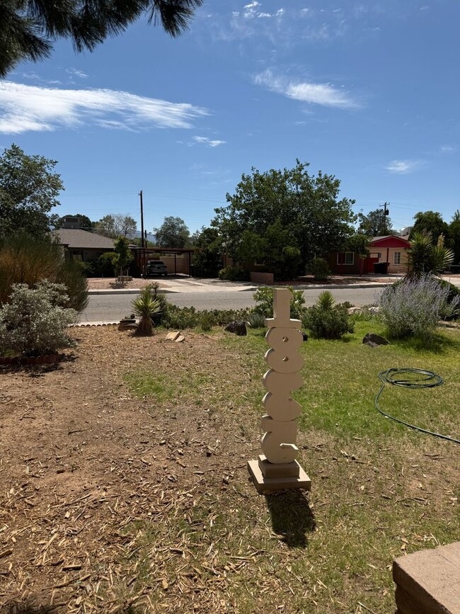 Photo - Beautifully cared for 2 bed 1 bath home located in NE Heights in Albuquerque.