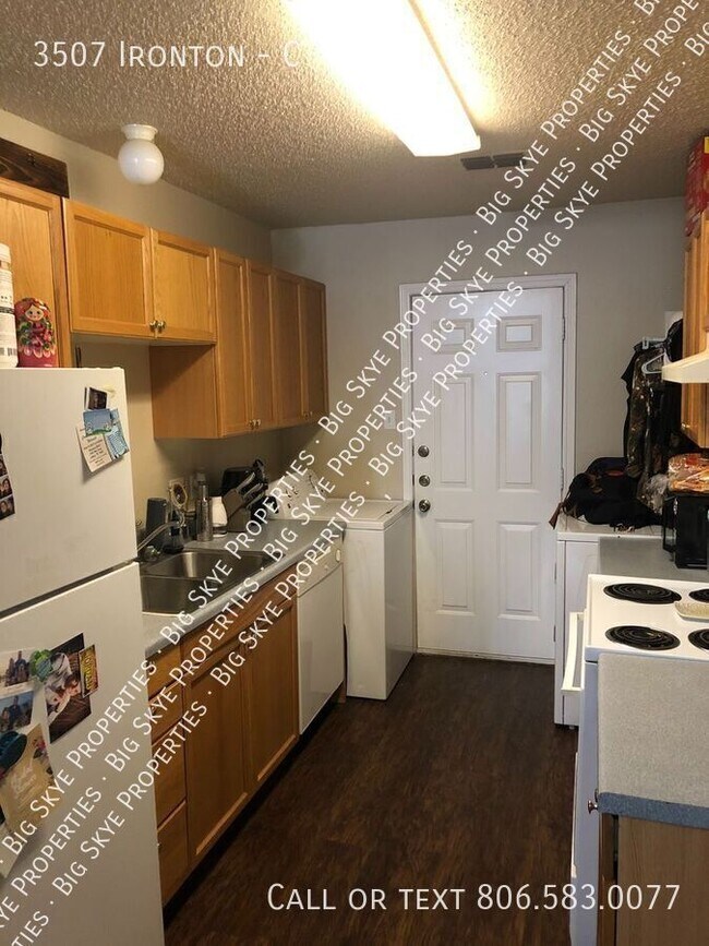 Photo - 3507 Ironton-C Unit C