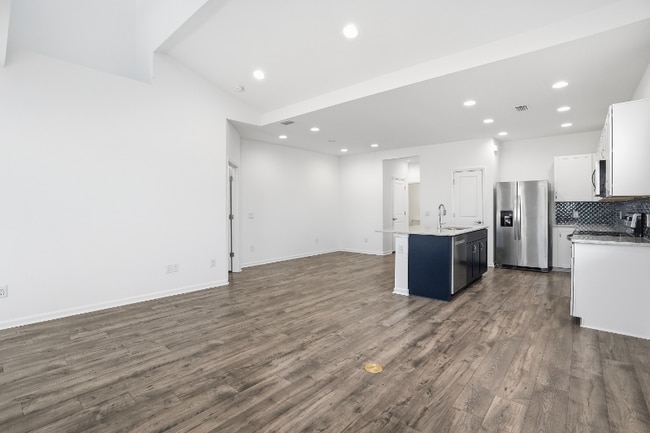 Photo - 8632 Tropics Ave