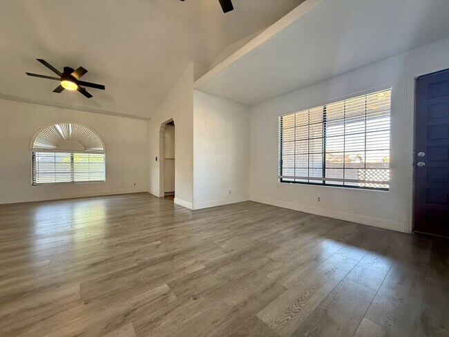 Photo - 2 BEDROOM CONDO WITH 2 BALCONIES, RIGHT NEXT TO THE POOL, MINUTES FROM THE STRIP