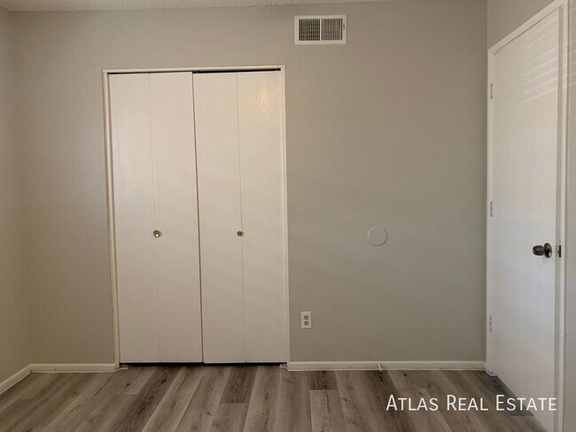 Photo - 2014 N Hunt Cir Unidad 102