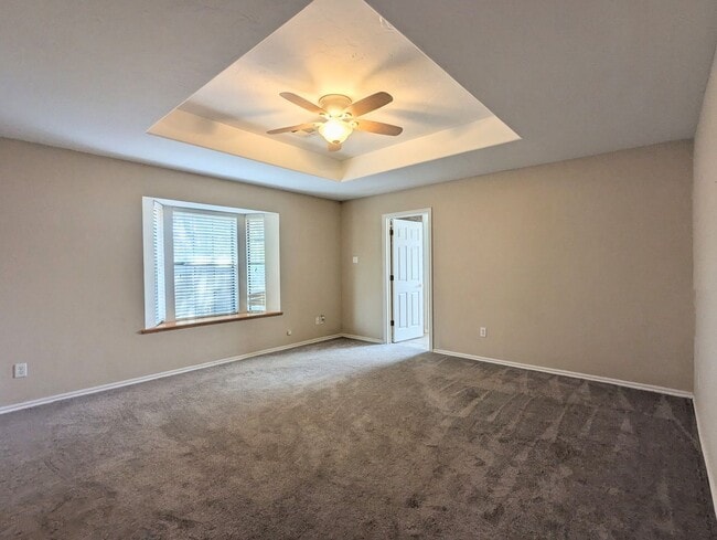 Photo - 2612 Deer Run Dr