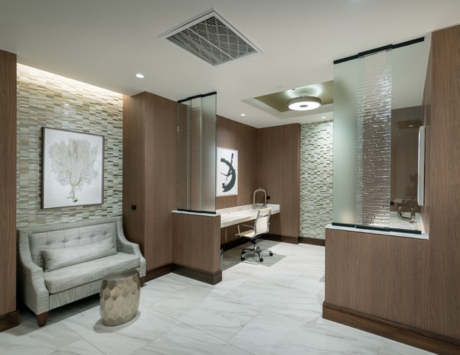 E-lounge