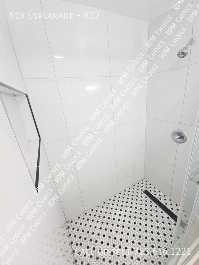 Photo - 615 Esplanade-612