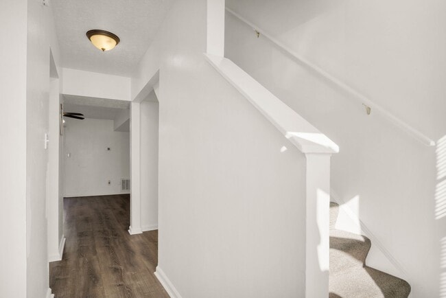 Photo - Williamsburg 2BR Townhouse with Fenced Yard & Patio