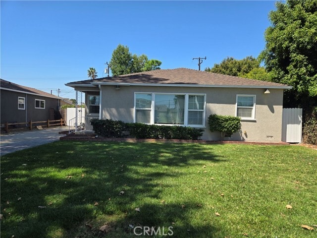 Photo - 14001 Dunrobin Ave