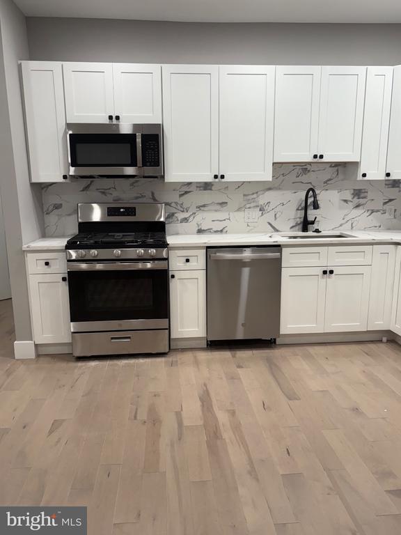 Photo - 2840 W Girard Ave Unidad 3