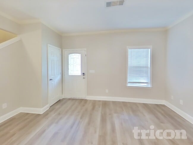 Photo - 184 Village Park Dr