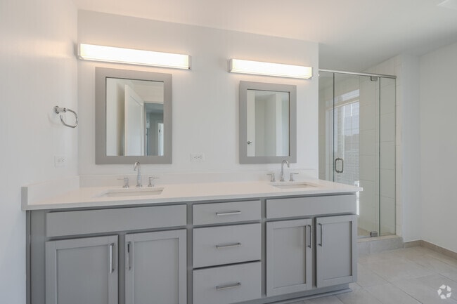 1BR, 1BA - 865SF - Bathroom