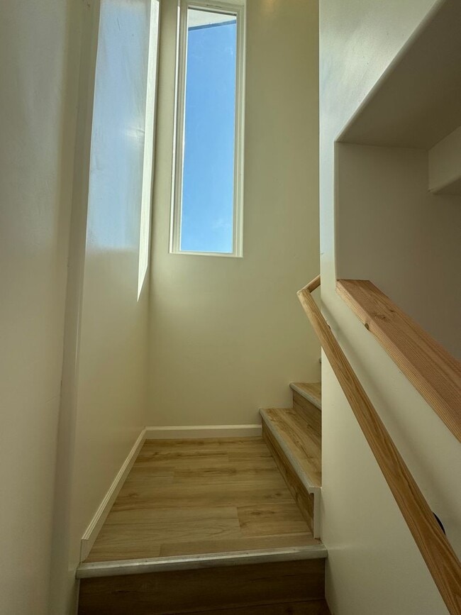 Photo - 6709 Del Playa Dr Unidad A