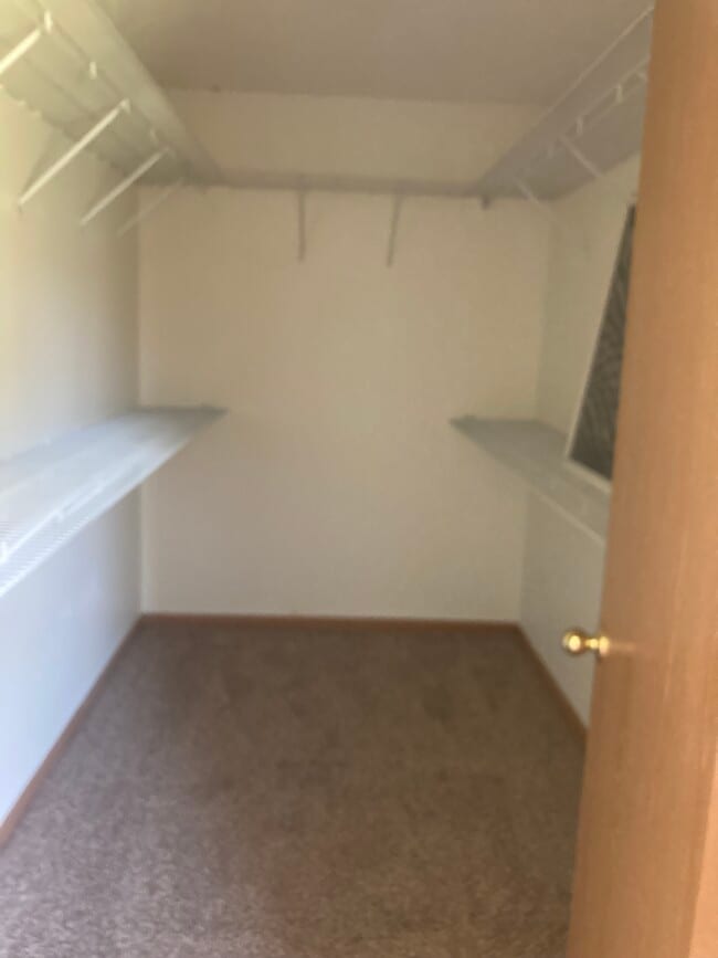 Walk in closet master bedroom - 1400 Benbrandon Ct Unit 1400