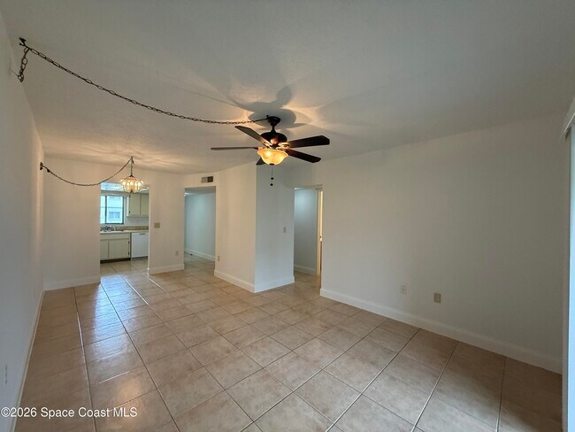 Photo - 1554 University Ln Unit 301