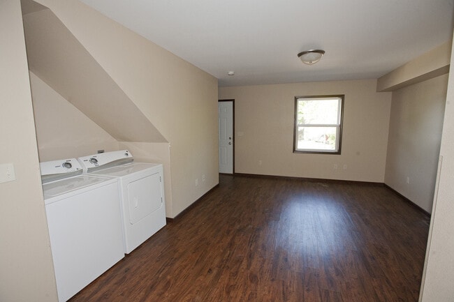 Photo - 1105 S Dewey St Unit 1105