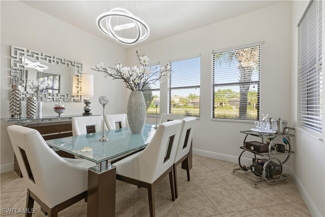 Building Photo - 4573 Tamarind Way