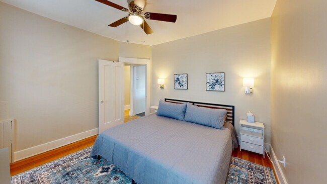 Photo - 128 1/2 Elm Street-SI ID1380181P Unit SI ID1380181P