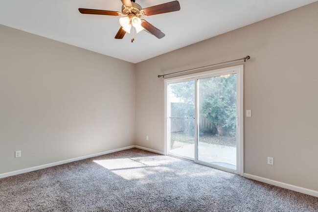 Photo - 264 N Florence St