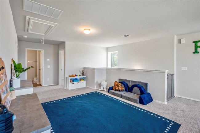 Photo - 210 Bellewood Mnr Dr