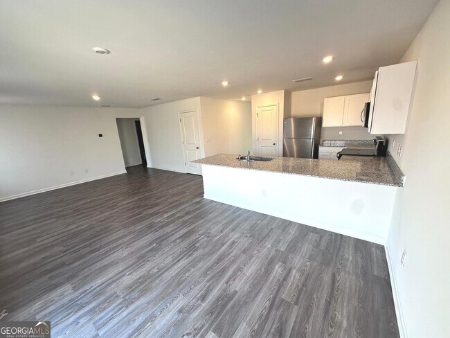 Photo - 536 Pemberton St