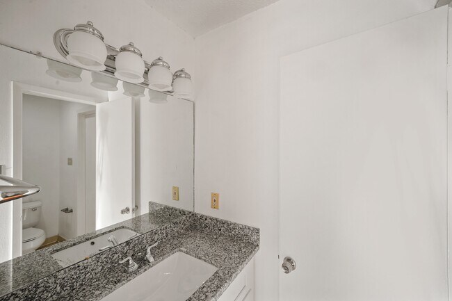 Photo - 3987 Tanglewilde St Unit True