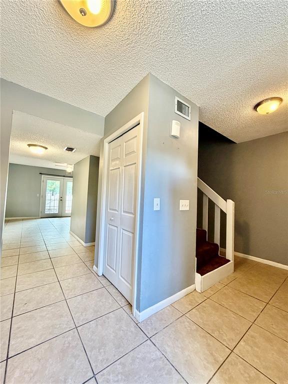 22726 Gage Loop
